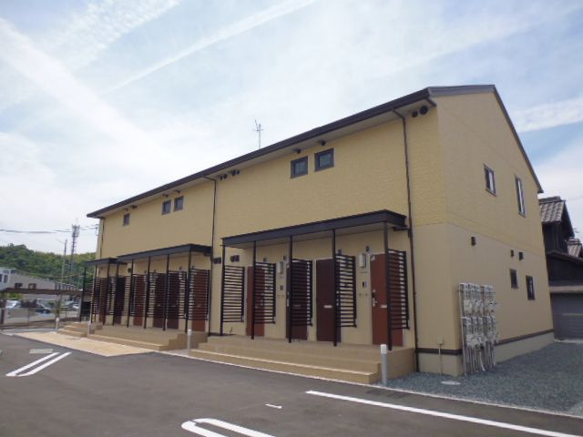 アデランテの外観