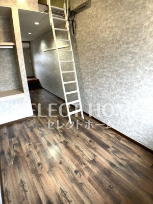  | ネイ・ヴァンクール