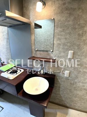 【独立洗面台】 | ネイ・ヴァンクール | 独立洗面台です