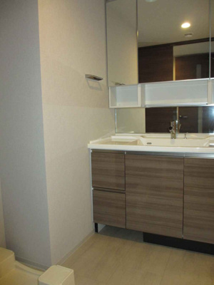 【洗面所】 | ジオ福島野田The Marks | ゆったりとスペースのある洗面所