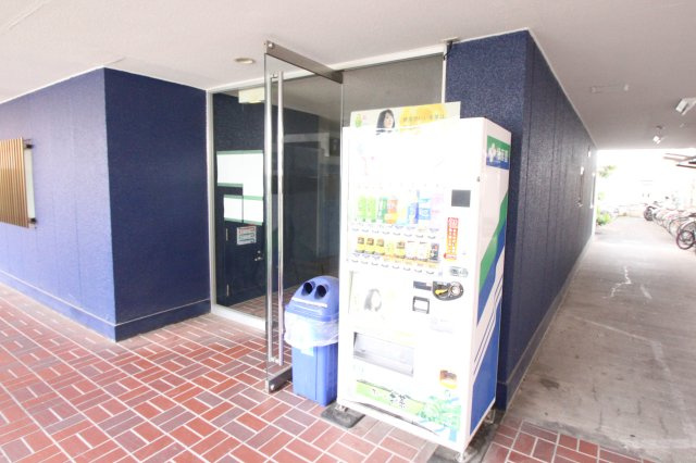 カーサコモダ( 近畿大学 一人暮らし )のエントランス