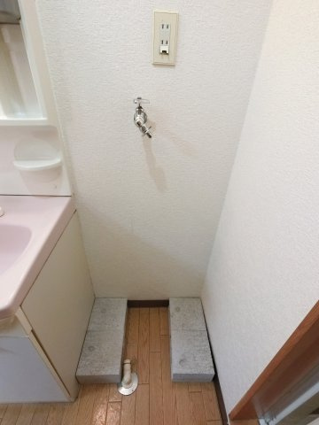 【洗面所】 | 室内洗濯機置場です