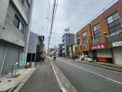 グレースアレイ西院の周辺|前面道路