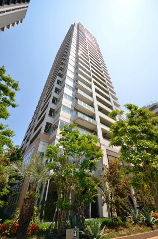 アデニウムタワー梅田イーストスクエア