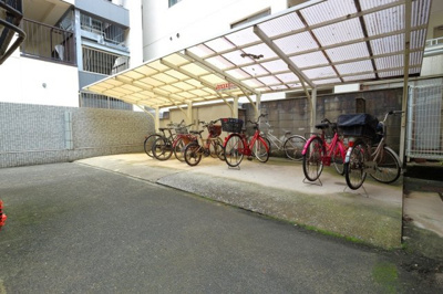 【その他共用部分】 | 甲南メゾン春日 | 駐輪場