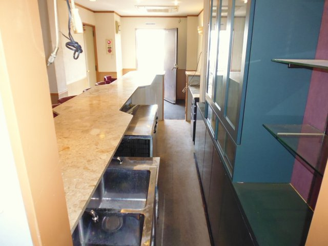 ペンシルビルの設備