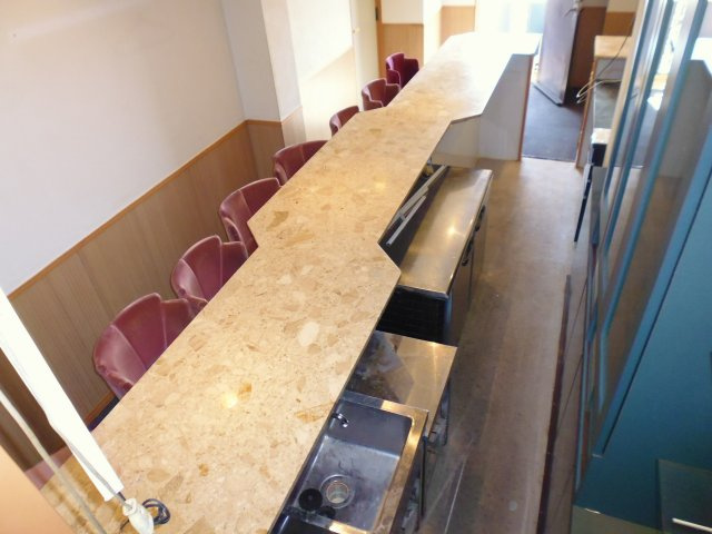 ペンシルビルの内装