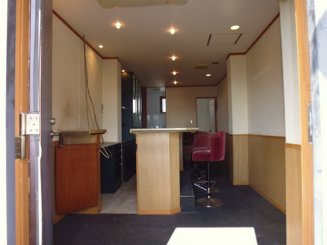 ペンシルビルの内装