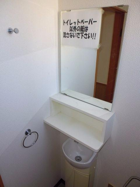 ペンシルビルの独立洗面台