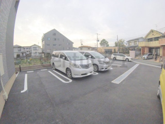 【駐車場】