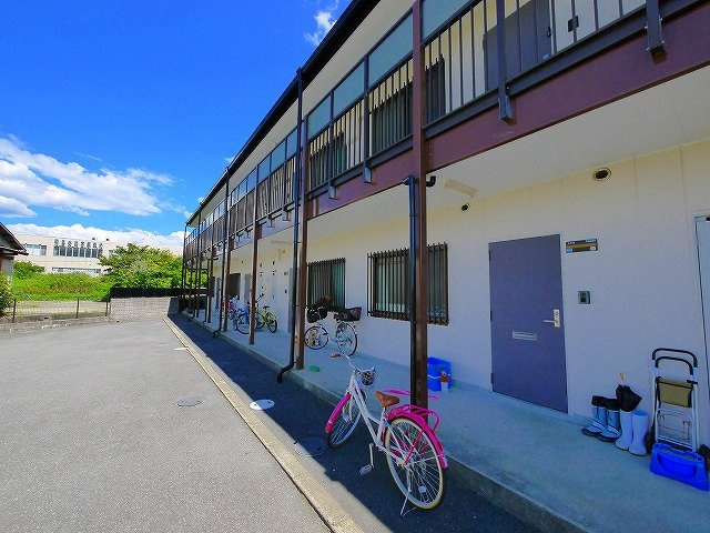 クレール秀英のその他共用部分|毎日通るエントランスはこのようになっています