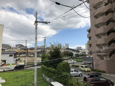 【展望】 | 和泉市唐国町　中古戸建 | 圧迫感のない眺望。戸建なのに、これだけ抜けているのは嬉しいですね。