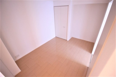 【洋室】 | ファヴォリート志紀南