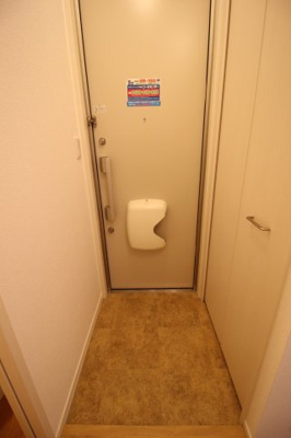 【玄関】 | ファヴォリート志紀南