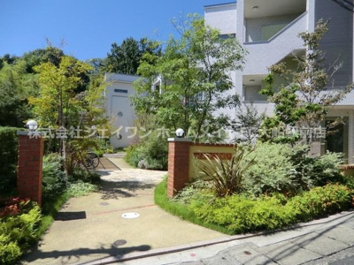 【エントランス】 | 鎌倉ガーデン弐番館