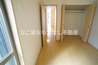 【寝室】 | ジェルブラローズ