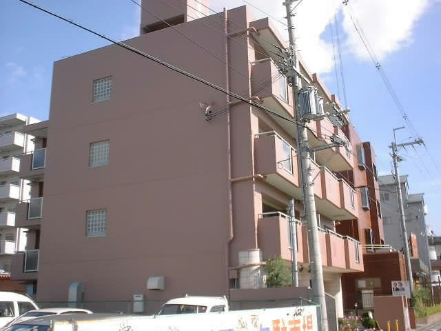 フラッツセンチュリーの外観