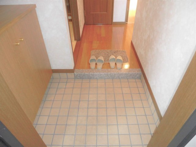 H・FFIELD 11の玄関