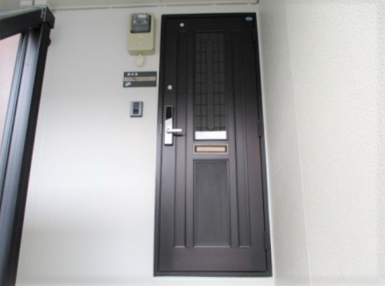 セジュール クレストB棟の玄関|毎日通る玄関はこちらです