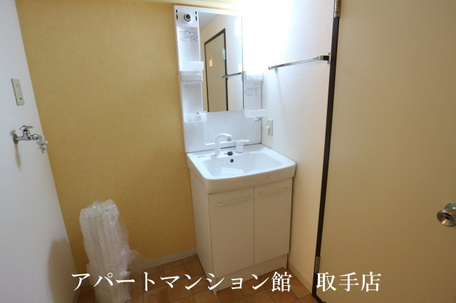 リバーサイドヒルズの独立洗面台