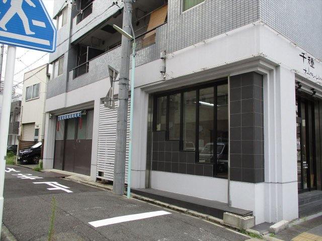 ブレベーユ峰の外観|プレベーユ峰1F店舗