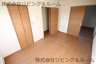【洋室】 | アモーレ・おおつ野