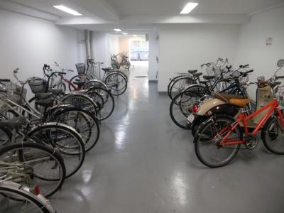 五条高倉Vivre2（旧：五条高倉レジデンスHORI）の駐車場|駐輪場