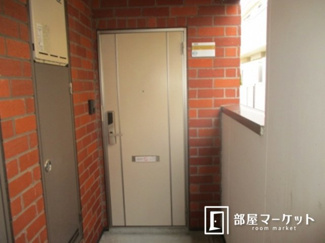 【エントランス】