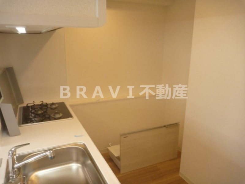 プレサンス心斎橋レヨン　BRAVI不動産のキッチン|【プレサンス心斎橋レヨン】お料理しやすいキッチンです