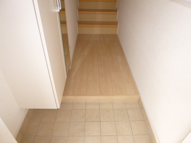 エレガンス　ケリーⅡの玄関