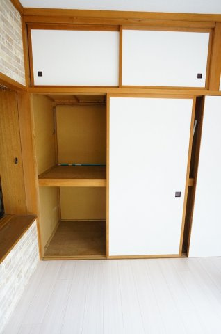 【収納】 | コーポカヤバ | 天袋付きで収納たっぷり♪