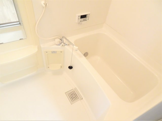 クラウンマンションの浴室