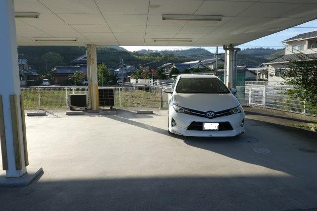 二子SDM様店舗の駐車場