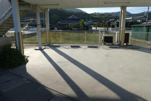 二子SDM様店舗の駐車場