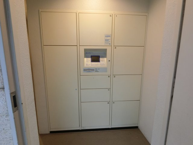 【エントランス】