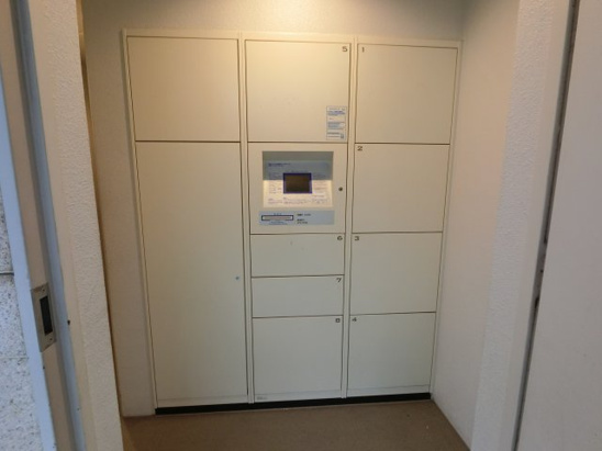 【エントランス】