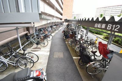 【その他共用部分】 | 【日当たり・風通し良好♪13階部分】千里ガーデンハイツ | 駐輪場です