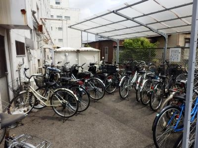 ジョイ末松の駐車場|駐輪場