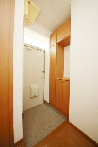 ソレイユ冨貴Bの玄関