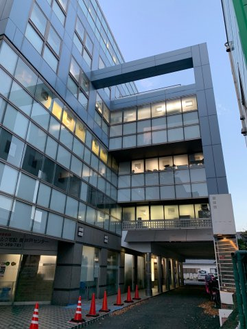 ルート上高井戸ビルの外観