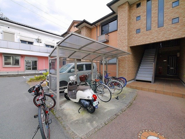 ラフィーネ　Ｂ棟（富堂町）のその他共用部分|自転車置き場