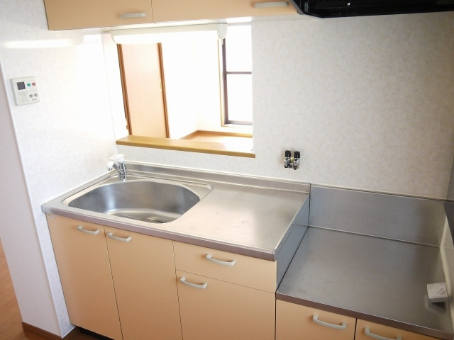 ラフィーネ　Ｂ棟（富堂町）の設備|収納　キッチン上部