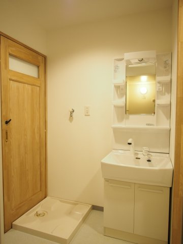 FUKUE BLD の洗面所
