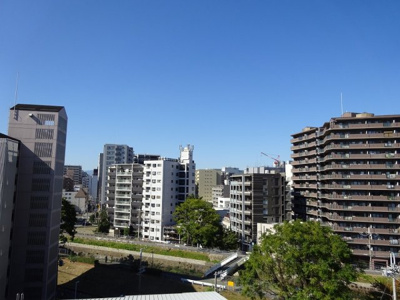 【展望】 | ルリーフエサカ | すぐそばの糸田川が見え展望良好です。