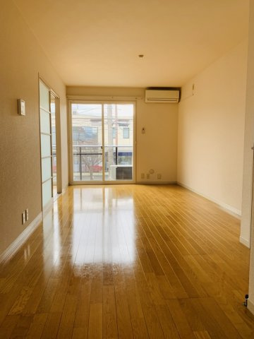 ディアス中津川　Aの居間・リビング