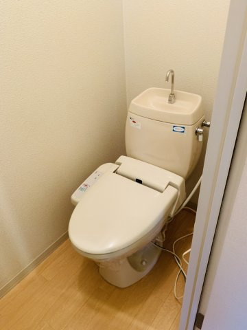 ディアス中津川　Aのトイレ