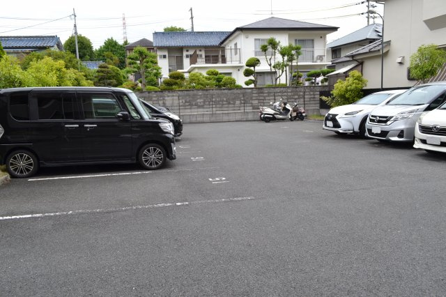 ヴェルデ　エスパシオの駐車場|敷地内駐車場