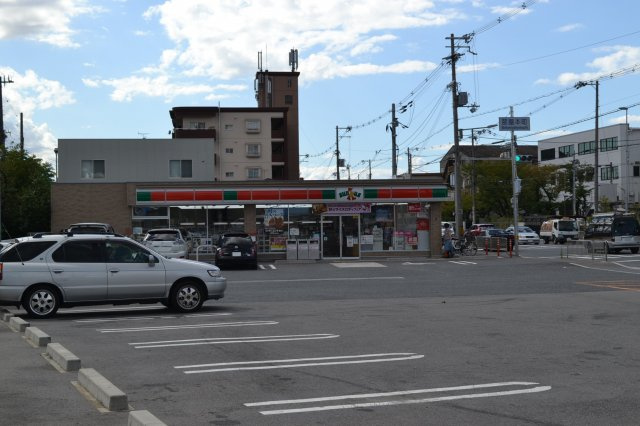 ヴェルデ　エスパシオの周辺|近くのコンビニエンスストアー