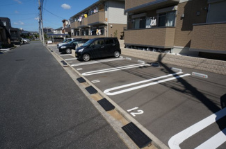 【駐車場】