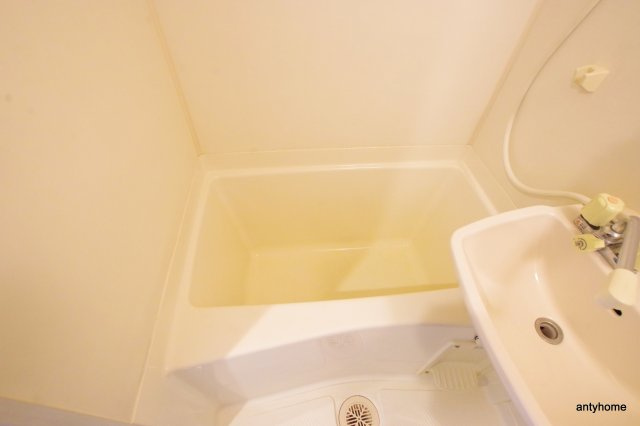 カランドリエ　仲介手数料無料の浴室